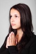 Kekasihmu Sedang Meniti Karir? Mungkin 5 Hal Dibawah Ini Sedang Kamu Usahakan pray berdoa